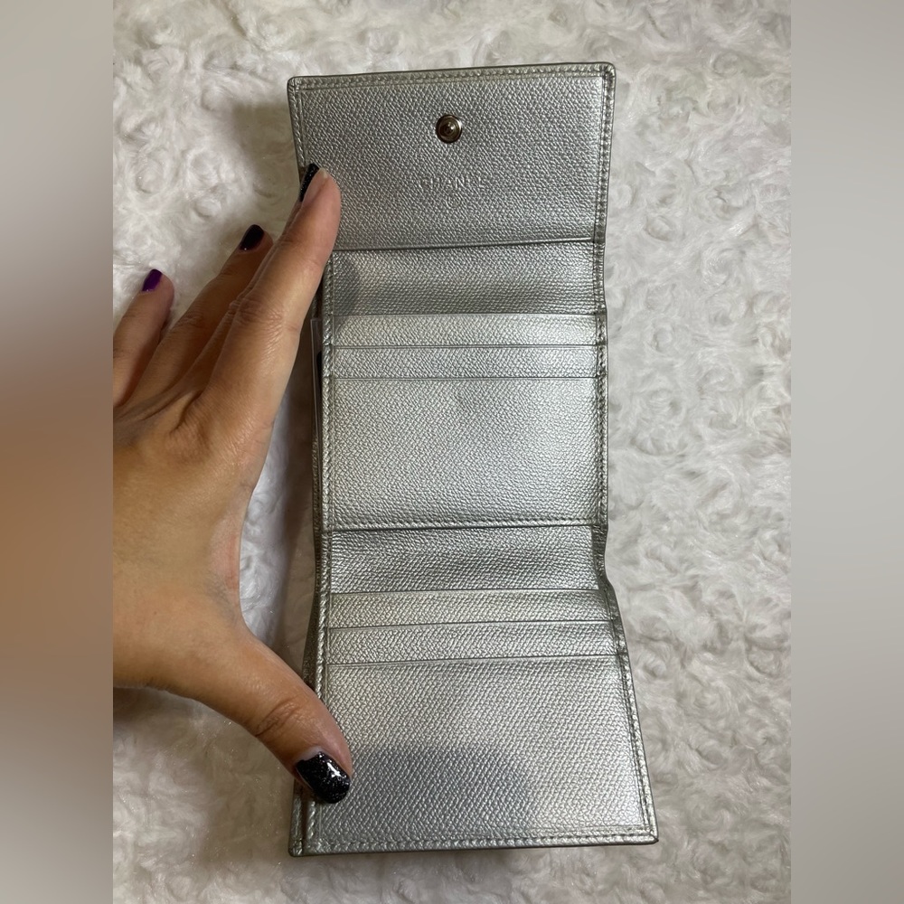 Chanel Sevruga Silver Compact Wallet ๐ฉถ - Picture 8 of 16